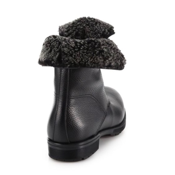 NWOB Aquatalia Hayden Black Leather Shearling Lined Leather Lace Up Boots